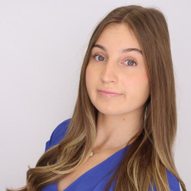 Julia Elek ’26 serves as president of the Isenberg Senior Gift Committee and emphasizes how the campaign is about paying it forward for future generations of students.